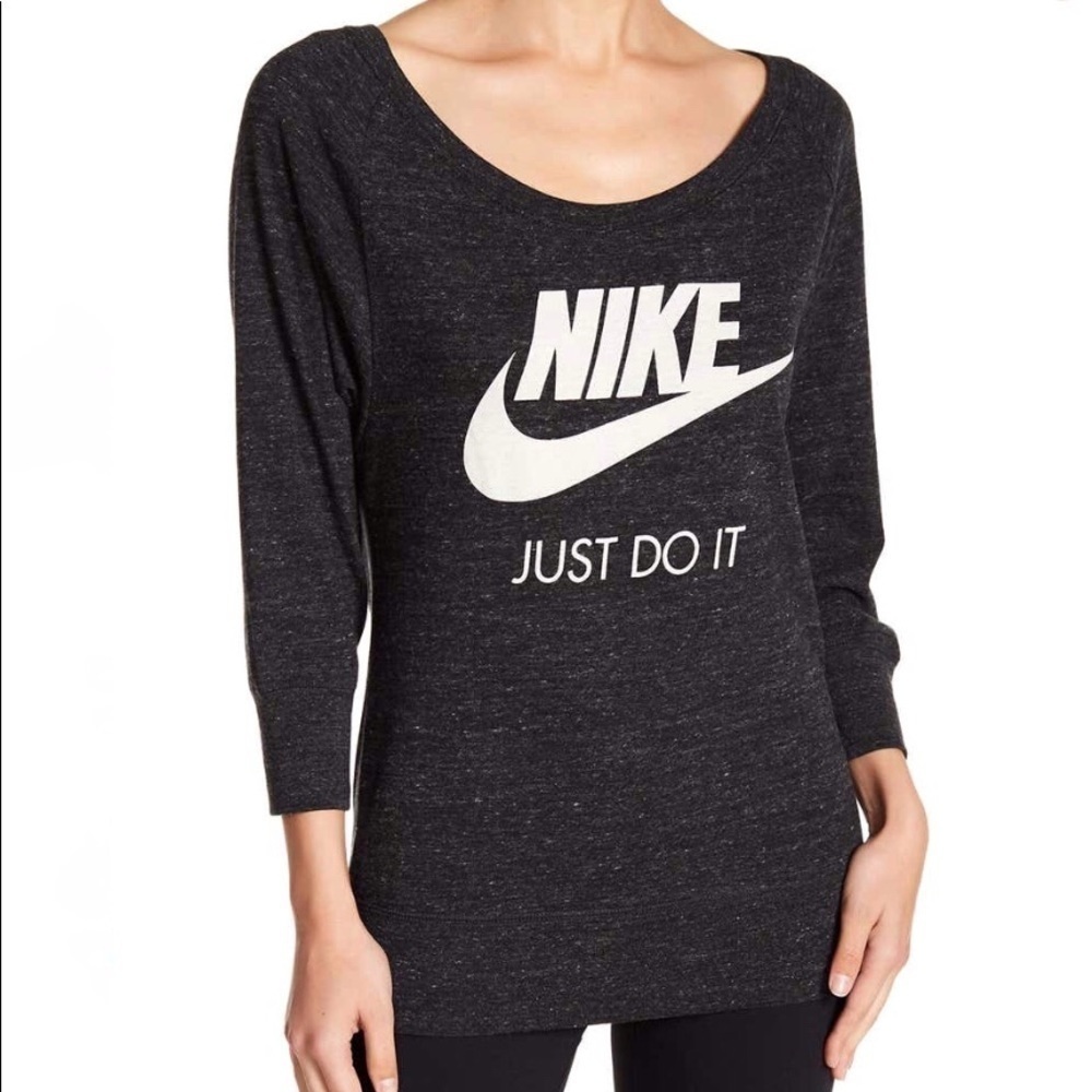 Nike gray vintage logo sweatshirt NWT